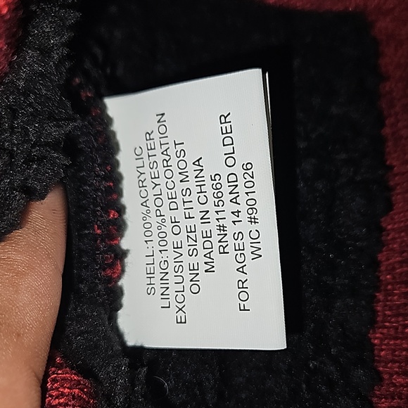 New Harry Potter Hogwarts Alumni Unisex Winter Beanie - Picture 7 of 10